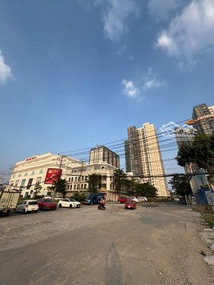 hàng hot. đất góc hai mặt tiền vincom dĩ an. dt: 104.5m2. đường 12m thông. xây quán ăn- quán cà phê