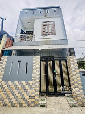 bán căn nhà 2 mặt kiệt khu vực sầm uất 34 âu cơ , hoà khánh , liên chiểu , đà nẵng