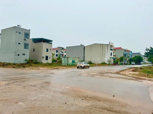 bán ô góc mặt đường lê tần - đồng tâm - vĩnh yên