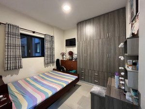 bán chung cư era lạc long diện tích 60m2, 2 phòng ngủ lầu cao, giá 1 tỉ 950, gọi 0384015896 xem nhà