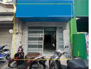 mặt bằng kinh doanh 4x15m mặt tiền vĩnh hội quận 4