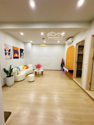 tập thể 7,2 ha vĩnh phúc - ba đình - tầng 3 - full nội thất - ô tô đỗ quanh nhà - vị trí đẹp