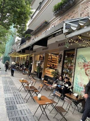 cho thuê mặt bằng kinh doanh phố lê đức thọ, mặt tiền 20m, vị trí cực đẹp kinh doanh cafe, nhà hàng