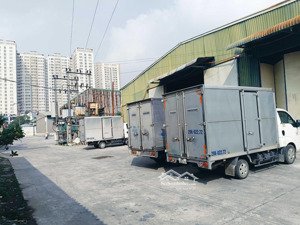 cho thuê kho xưởng thị trấn trạm trôi, mặt ql32: 570m2. điện 3pha, xuất vat, xe công vào, cao 6.5m
