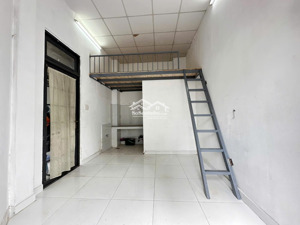 cho thuê phòng trọ có gác, rộng 30m2 nằm ngay đường nguyễn duy trinh