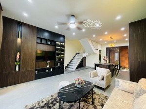 bán nhà đẹp 3 tầng ngay chợ hòa khánh, đh bách khoa | full nội thất
