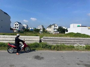 bán lô đất đ. bình lộc, xã. bình lộc, long khánh. đồng nai. giá 800tr/100m2. full thổ cư. shr