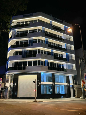 khan hiếm! building số 1 khu vực mt phan đăng lưu phú nhuận 10x24 kc hầm 7 tầng hdt 4tỷ gía 95tỷ