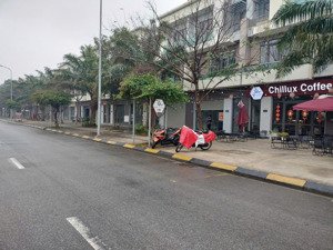 cho thuê shophouse siêu hot vị trí vàng tại trục đường hữu nghị, vsip ,bắc ninh