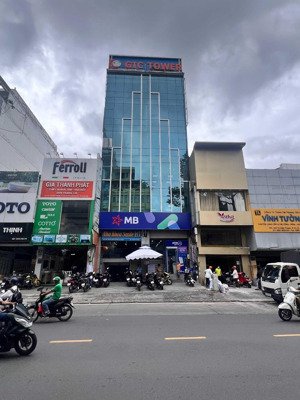 chuyển nhượng tòa nhà nguyễn văn trỗi phú nhuận ( 12x15m- hầm 7 tầng) thuê: 360 tr/tháng- giá 52 tỷ