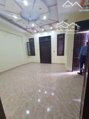 cho thuê nhà ngõ 2 nguyễn ngọc lại 100m x7t thang máy