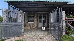 sát bên tp.hcm,ngay trung tâm chợ, trường, khu công nghiệp. nhà cấp 4 sổ hồng riêng 5x20