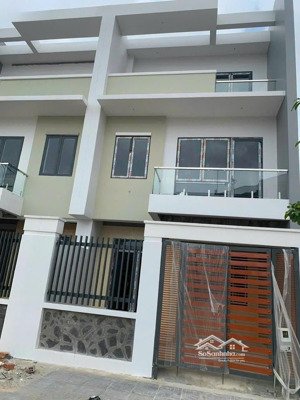 bán gấp nền đất 120m bà rịa city gate, ql 51, giá 1.5 tỷ rẻ nhất khu vực , lh 0775707172 phạm yến