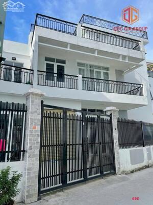 Nhà bán phường Thống Nhất gần khu Văn Hoa Villas; sổ hồng 136m2 ngang 14.8m giá 9.1 tỷ