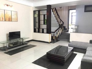 bán nhà 3 tầng đường lý thái tổ vĩnh hòa nha trang.