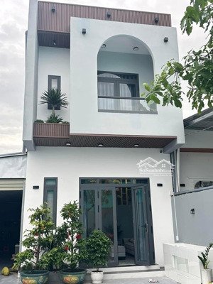 di cư - bán gấp nhà mới xây tân lý đông, châu thành, tg. dt: 7x23m. kc: 3pn, 2wc. giá 1,68 tỷ tl