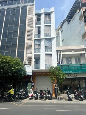 vip! siêu đẹp! mặt tiền đường 92b lê lai phường bến thành quận 1
