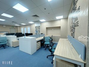 cho thuê văn phòng 215m2 - giá chỉ 115 triệu/th, full nội thất mới tinh tại mặt tiền cao thắng, q3
