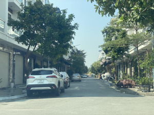 bán shophouse vừa ở vừa kinh doanh , văn phòng công ty đều ok him lam hùng vương, 4,15 tỷ .
