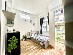 khai trương căn hộ ban công máy giặt riêng hẻm oto mới toanh tại đ.hoà hảo cách đh ueh csở b 200m..