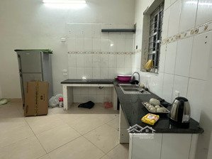 nhà chính chủ, 2 mặt thoáng, nhà trong ngõ trường mầm non. an ninh đảm bảo