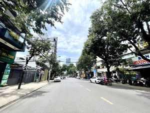 bán lô đất mặt tiền đường trương định - nha trang - ngang 7,7m
