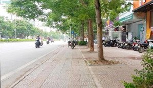chính chủ cho thuê nhà 4 tầng đường ngô gia tự, việt hưng ngõ ô tô 35m2 giá chỉ 8,5tr/tháng