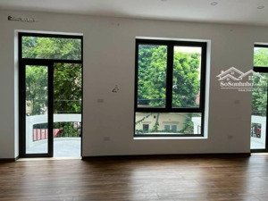 cần cho thuê nhà riêng nguyên căn 5 tầng, ngay mặt hồ ba mẫu, diện tích 85m2, mặt tiền 5m.