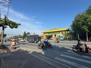 bán đất mặt tiền lê chí dân đối diện đại nam phường hiệp an, tdm, giá 4,6 tỷ. dt 5x35m, tc 60m2