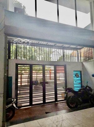 bán chdv 3 lầu 16 phòng , dt 120m đất, ngang 6 dài 20, p. tăng nhơn phú b gần ngã 4 thủ đức