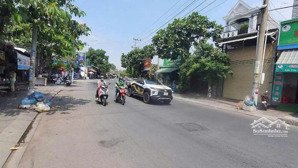 cho thuê nhà mặt tiền trần hưng đạo có gác, pn, wc