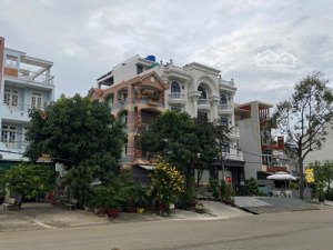 chủ cần bán nhanh lô đất mặt tiền đường số 13, đường rộng 40m, vỉa hè 6m, 81m2. kdc phong phú 5