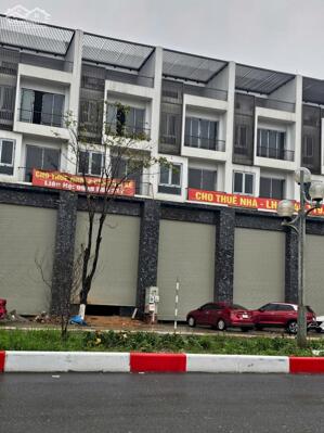 Nhà 4 tầng xây mới Siêu VIP, mặt phố Nguyễn Tất Thành 110m2, thông sàn, Vĩnh Yên, Vĩnh Phúc