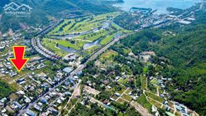 Cho thuê lô đất góc 2 mặt tiền diện tích 885m2 tại Phước Đồng, Nha Trang.
