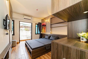 bán nhà cũ 4 tầng mặt ngõ ôtô tránh, thông khu vực lê văn lương - cầu giấy. dt 105m2, giá 20.5 tỷ