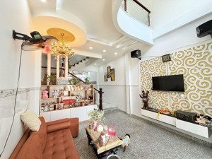 nhà đẹp 4 tầng - tân phú- giáp tân bình - ngang 4.2x14,3m - dtcn 60m2 - 4pn - giá chỉ 6,5 tỷ tl.