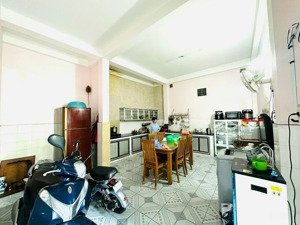 bán nhà hẻm ô tô nguyễn thị minh khai, cách biển 400m , 117m ngang 7m có 4pn giá 17 tỷ