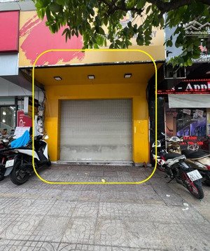 mặt bằng 4x10m riêng biệt mặt tiền cách mạng tháng 8 quận 3
