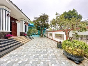 tìm nhà vườn? có căn nhà mái nhật 575m này rất hợp lý loanh quanh 4 tỷ