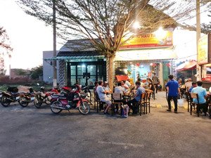cho thuê quán nhậu 200m2 mặt tiền đường lớn 20m
