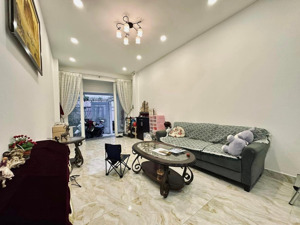 định cư bán gấp nhà giá 4.19tỷ/97,5m2 đoàn thị điểm, p1, phú nhuận. cách mặt tiền phan đăng lưu 50m