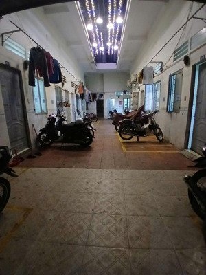 chính chủ gửi dãy trọ full 16 phòng tại tân uyên, 250m2 600 triệu, shr