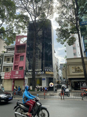 bán toà nhà mặt tiền ba tháng hai, quận 10 vị trí đẹp, hợp đồng thuê ổn định 10.000$/tháng