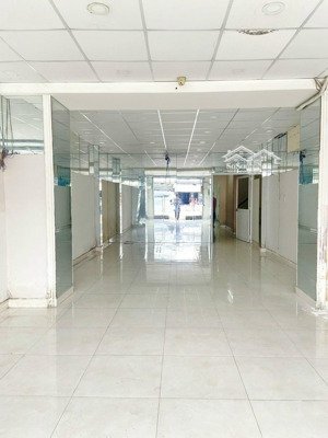 cho thuê mặt nhà mặt tiền 36x huỳnh tấn phát, quận 7 : trệt + 3 lầu giá 40tr