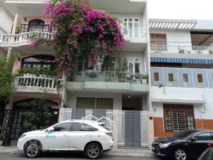 cho thuê gấp nhà phân lô huỳnh thúc kháng, dt 40m2 x 4 tâng, ngõ 2 ô tô tránh nhau. gía 14tr/th