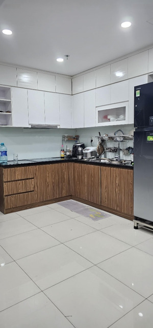 cho thuê ch phú đông premier 2pn 2wc 70m2 nội thất cơ bản.giá thuê : 7,5tr/tháng.lh : 0906 028 988