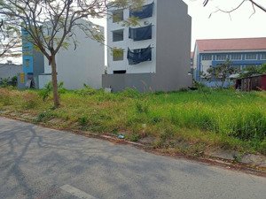bán nhanh nền kdc nguyễn văn tiếp, bến lức, long an. gần nhà thể thao bến lức. 100m2. shr