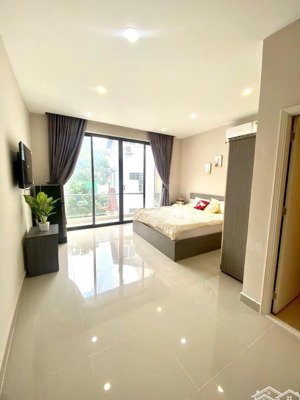cho thuê 2p ban công + cửa sổ_rộng rãi, thoáng_ngay tô ký_nguyễn ảnh thủ_galaxy trung chánh