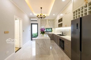 bán nhà 2 lầu 252m2 the larita, đang xây dựng. đối diện trường học mẫu giáo quốc tế 0903 066 813