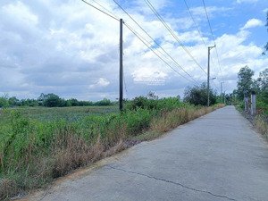 mặt tiền liên cang xã phước khánh giá 5tr/m2 đã lên 375m thổ cư thích hợp làm nhà xưởng công ty